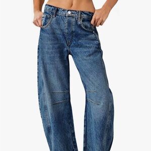 Mid Rise Barrel Jeans
